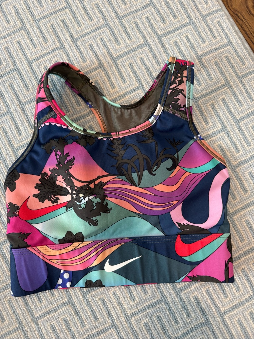 Nike Women's Multicolor Print Sports Bra